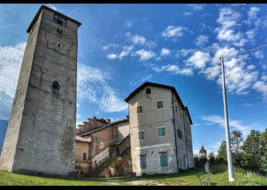Via Mezzaterra 10 Apartment Feltre Bagian luar foto